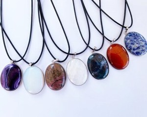 Nouvel arrivage de collier en résine de haute qualité multi-perles bijoux de mode écologiques taille de couleur personnalisée prix de gros Zehra - Product Image 2