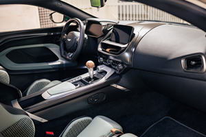 Coupé d'occasion 2024, propulsion arrière, turbo, cuir, régulateur de vitesse adaptatif, jantes 19 pouces, boîte manuelle, conduite à gauche, couleur foncée, sans accident, prêt à être expédié. - Product Image 6
