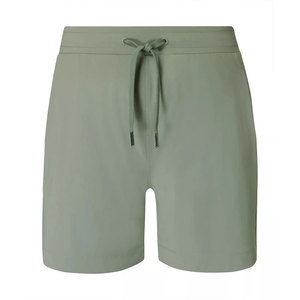 Pantalones cortos deportivos y de gimnasio elásticos para mujer, a la moda ropa de verano, venta al por mayor 2025, pantalones cortos de talla grande en blanco para mujer con bolsillos y cordón - Product Image 1