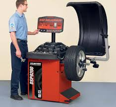 เครื่องถ่วงล้อคุณภาพพรีเมียมรุ่นดั้งเดิม DSP9200 Hunter สำหรับยางรถจักรยานยนต์และรถเอทีวี รองรับแรงดันไฟฟ้า 380V/220V - Product Image 3