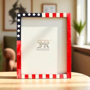 Cadre photo personnalisable en résine d'os avec motif drapeau américain, style rustique moderne, fait main, rouge, blanc, bleu, pour table ou bureau - Product Image 2