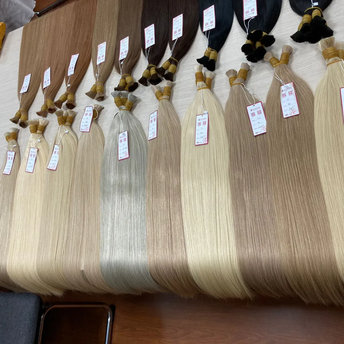 Black to blonde color natural straight bulk hair Vietnamese human hair extensions no chemical process cuticle aligned hair