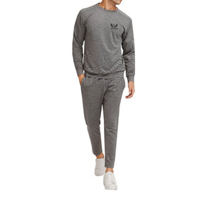 Nouvelle mode de survêtements pour hommes en matériau solide et épais unis Costumes de survêtement pour hommes avec logo personnalisé à vendre en ligne - Product Image 1