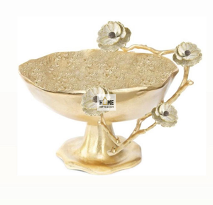 Cuenco redondo chapado en oro de aluminio de calidad y diseño exclusivo con base y atractivo cuenco de diseñador de flores para servir y decorar - Product Image 1