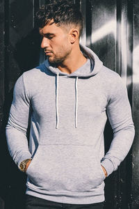 เสื้อฮู้ดผ้าฝ้าย100% สำหรับผู้ชายย้อมสีล้วนแบบสั่งทำสไตล์สตรีทสำหรับฤดูหนาว - Product Image 4