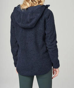 เสื้อสเวตเตอร์สวมหัวมีฮู้ดการ์ตูนโอเวอร์ไซส์สำหรับผู้หญิงเสื้อสเวตเตอร์แขนยาวผ้าฟลีซฤดูใบไม้ร่วงฤดูหนาวออกแบบได้ตามต้องการ - Product Image 3