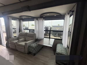 NUEVA RV G-R-A-N-D RV DESIGN S-O-L-I-T-U-D-E 280RK-R MODELO 2022 DE ALTO RENDIMIENTO DISPONIBLE PARA LA VENTA - Product Image 5