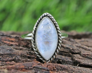 925 Sterling Silver Natural <b>Moonstone</b> Ring Handmade Classic Style Jewelry Gift for Her for Engagement or Anniversary - Product Image 1