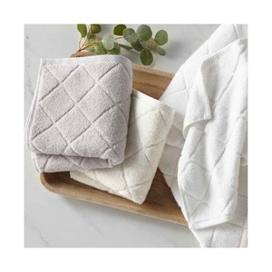 Couleur unie 100% coton Super doux adulte bon absorbant l'eau Jacquard maison hôtel visage sans sable brodé Golf serviettes de bain - Product Image 3