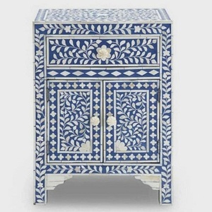 Elegante mesa de cajones con incrustaciones de hueso con detalles de ágata de F S International - Product Image 3