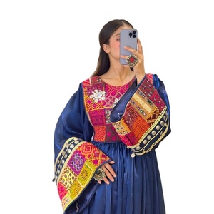 Robes de mariée traditionnelles afghanes Kuchi de haute qualité, faites à la main, style tribal vintage, broderie en dentelle, manches courtes, pour femmes - Product Image 1