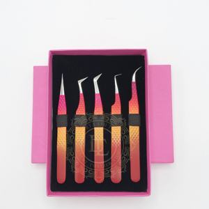 Pinzas de Pestañas Profesionales de Alta Calidad, de Acero Inoxidable, con Punta Plateada Personalizada, Agarre de Diamante, Punta de 10 mm - Product Image 1