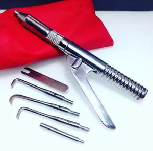 Juego de Instrumentos dentales y quirúrgicos Pistola removedora de corona la base de instrumentos quirúrgicos Herramientas de odontología Instrumentos quirúrgicos dentales - Product Image 1