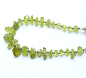 Cuentas de peridoto genuinas naturales sin cortar 5X11MM pepitas lisas para la fabricación de joyas Color verde 5,5 pulgadas de longitud - Product Image 4