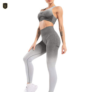 Ensemble de yoga 2 pièces pour femme, couleur unie, taille élastique, sans couture, respirant, tissu extensible, soutien-gorge de sport et leggings, séchage rapide, pour la gym - Product Image 1