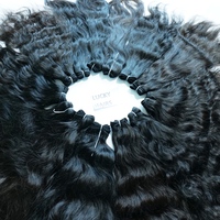 Cheveux humains indiens bruts 100 % naturels, qualité supérieure, ondulés pour femmes, style vague d'eau douce, exportés directement de l'usine en Inde.