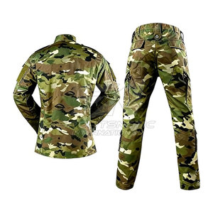 Trajes Tácticos para Hombre Resistentes al Viento, Trajes Impermeables para Uso en Exteriores, Trajes Tácticos Hechos en Pakistán a Precio de Mayoreo - Product Image 2