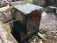 Blocs de granit brut - Surface rugueuse - Haute densité 2700 kg/m³ - Utilisation en construction - Solutions complètes pour projets