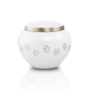Urna para mascotas Odyssey, urna funeraria grabada a mano en blanco perla para cenizas de mascotas, urnas de cremación blancas de recuerdo - Product Image 1