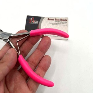 Pince à deux trous avec poignées roses sur la poignée Pince à extensions de cheveux Impression de logo personnalisée Acier inoxydable Forte tenue - Product Image 3