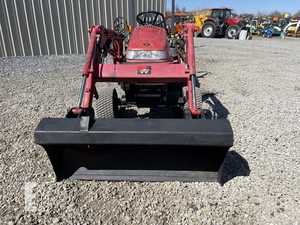 รถแทรกเตอร์ล้อยาง MASSEY FERGUSON GC2300 มือสอง ใช้งานมาแล้ว 6001-8000 ชั่วโมง น้ำหนัก 100 - Product Image 2