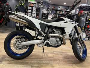 Venta en Subasta 2026 DR-Z4SM Supermotos Nuevas (Motocicletas) - Product Image 5