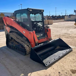 Entreprenez des travaux difficiles avec confiance dans le SVL97-2 2021 de Kubota. Il dispose d'une cabine fermée confortable équipée - Product Image 1