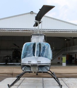 CLEAN 1990 BELL 206L-3 Origine américaine - Product Image 1
