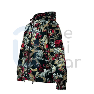 Chaqueta Cortavientos Deportiva con Capucha, Estilo Urbano, Personalizada con Estampado, Impermeable, para Primavera, para Hombre y Mujer, Diseño Sólido con Logotipo Frontal - Product Image 1