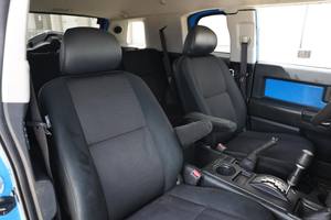 Toyota FJ Cruiser 2008 en Perfectas Condiciones, Transmisión Automática, Motor V6 - Product Image 2