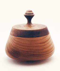 Olla para servir de diseño único de madera con mango con tapa para cocina, hotel, restaurante, personalizar madera cálida, olla para servir cazuela - Product Image 6