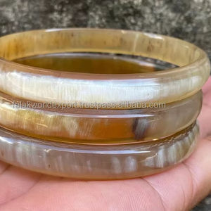 Bracelets tribaux en corne de boeuf faits à la main Bijoux ethniques uniques pour dames Bracelet de manchette en corne de buffle naturel Commande en gros Fournisseur par FWE - Product Image 1