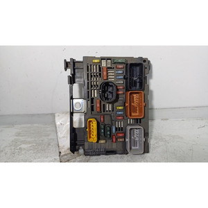 UNIDAD DE CONTROL DEL PORTAFUSIBLES PEUGEOT 308 Serie 9664706180 8FS gasolina 1397 (07>14) - Product Image 1