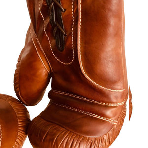 Gants de boxe à lacets personnalisables en cuir, couleur unie, pour activités de plein air et pêche, vente directe d'usine du Pakistan, avec logo imprimé - Product Image 2
