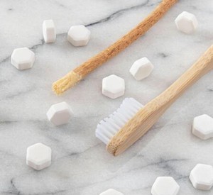 Truevital Organic miswak ที่ทำความสะอาดฟันสมุนไพรทำให้ฟันขาวฟันสะอาดเป็นมิตรต่อสิ่งแวดล้อม - Product Image 2