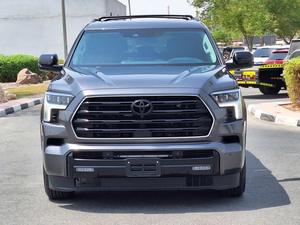 TOYOTA SEQUOIA 4WD HÍBRIDA 2024 de aspecto elegante, 8 plazas, 4WD estándar en muchas versiones, transmisión automática de 10 velocidades - Product Image 2