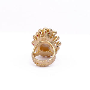 Anillo de granate chapado en oro hecho a mano de estilo bohemio, Perla de agua dulce natural, piedra preciosa con ajuste de Garra Para ocasiones de fiesta - Product Image 2