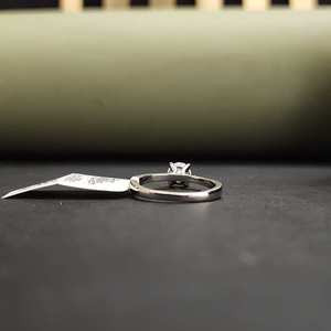 Anillo de Diamante Moissanita Creado en Laboratorio, el Mejor Solitario, en Oro Sólido de 18 Quilates, Certificado por IGI, Moderno, para Regalo de Boda, Compromiso o Fiesta - Product Image 5