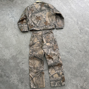 Venta al por mayor de ropa de calle personalizada Camoflouge chándal hombres carpintero pantalones Cargo y cremallera Reals Tree Camo chaqueta conjunto - Product Image 3