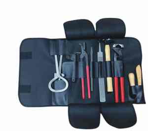 Kit de Herramientas de Herrador con Alicates, Lima, Cuchillo, Martillo y Clincher para Herrar y Recortar Caballos - Product Image 4