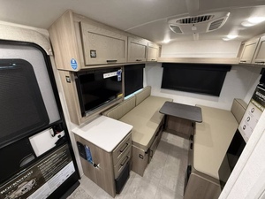 Remolque de Camping Moderno en Forma de Lágrima, Ligero, Plegable, de Aleación de Aluminio, Expandible, Impermeable, para 4 Personas, Ideal para Viajes - Product Image 4