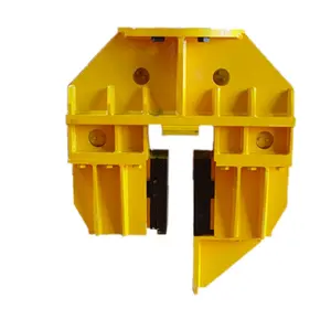 Pince hydraulique avec marteau vibrant pour pieu carré en béton - Product Image 1