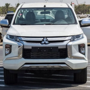 L200 2024 Usado, Tracción en las Cuatro Ruedas, Volante a la Izquierda, Asientos de Cuero, Automático, 6 Cilindros, Sedán, Neumáticos R18, Cámara de 360°, Luces LED, 4.5L Euro IV, Panorámico - Product Image 2