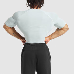 Camisa de compresión de manga corta ajustada de la mejor calidad para hombre, estampado personalizado, patrón sólido, protector de erupción, pantalla de punto ligera, venta al por mayor - Product Image 4