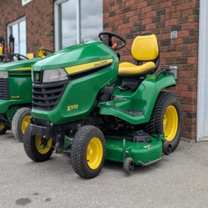 Cortadora de Césped a Gasolina John Deere X370 de 190 CC, Autopropulsada, con Cuchilla Rotatoria y Caja Recolectora Trasera de 100 L de Capacidad, en Venta - Product Image 1