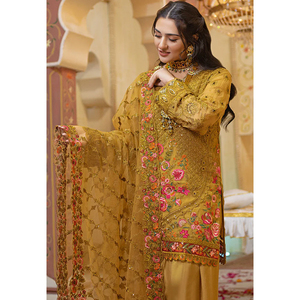 Diseño superior Diseño tradicional 3 piezas Jacquard Shalwar Kameez y estolas Set para la temporada de invierno Mujeres que usan vestido - Product Image 3
