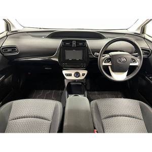 Toyota Prius S Hatchback 2016 - Volante a la Derecha, Automático, Híbrido Gasolina-Eléctrico, Asientos de Cuero, Cámara Trasera - Product Image 2