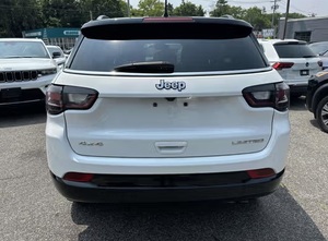 Jeep Compass Limited 4WD Usado de 2022 Disponible con Volante a la Izquierda y a la Derecha - Product Image 4