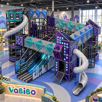Aire de jeux intérieure commerciale avec pont suspendu, toboggans à double tube, tours d'escalade, piscine à balles, jeux interactifs, FEC clé en main 3D