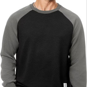 Pull-over décontracté à manches longues pour hommes personnalisé automne/hiver chemise patchwork à col rond avec texture géométrique teint en plaine - Product Image 1